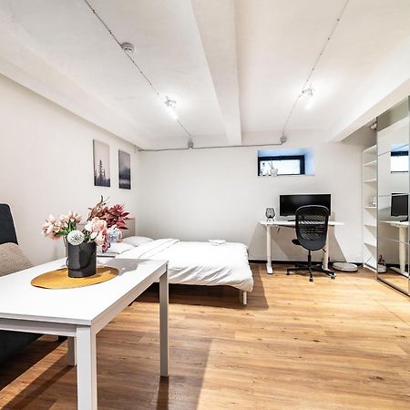 Dana-Entire Apartment Very Quiet And Central 2 Талин Екстериор снимка